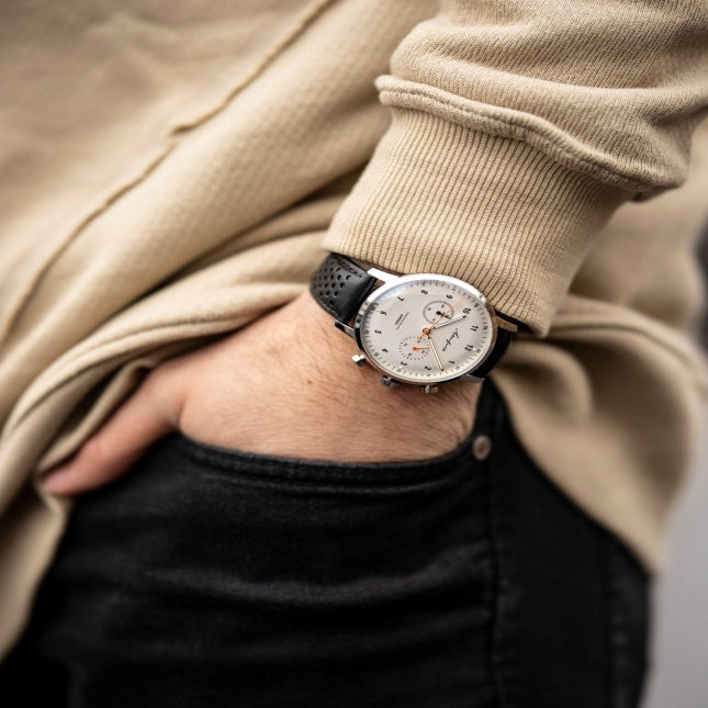 テレビ朝日毎週木曜日21時5話「六本木クラス」にÅkerfalk chronograph を使用いただきました。。